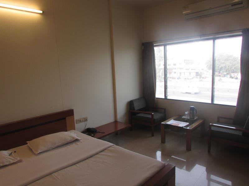 Hotel Surya Renaissance Nashik Luaran gambar